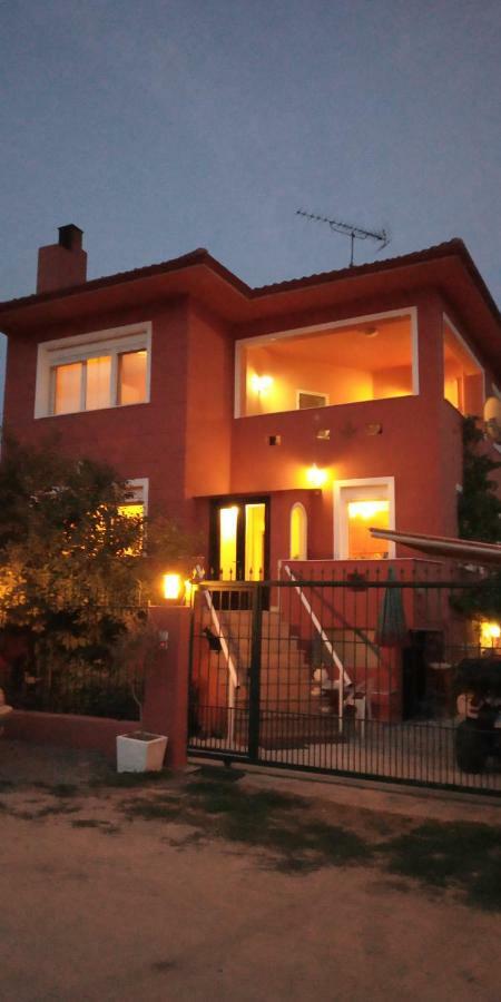 Villa The House Dimitra Nea Fokaia Exterior foto
